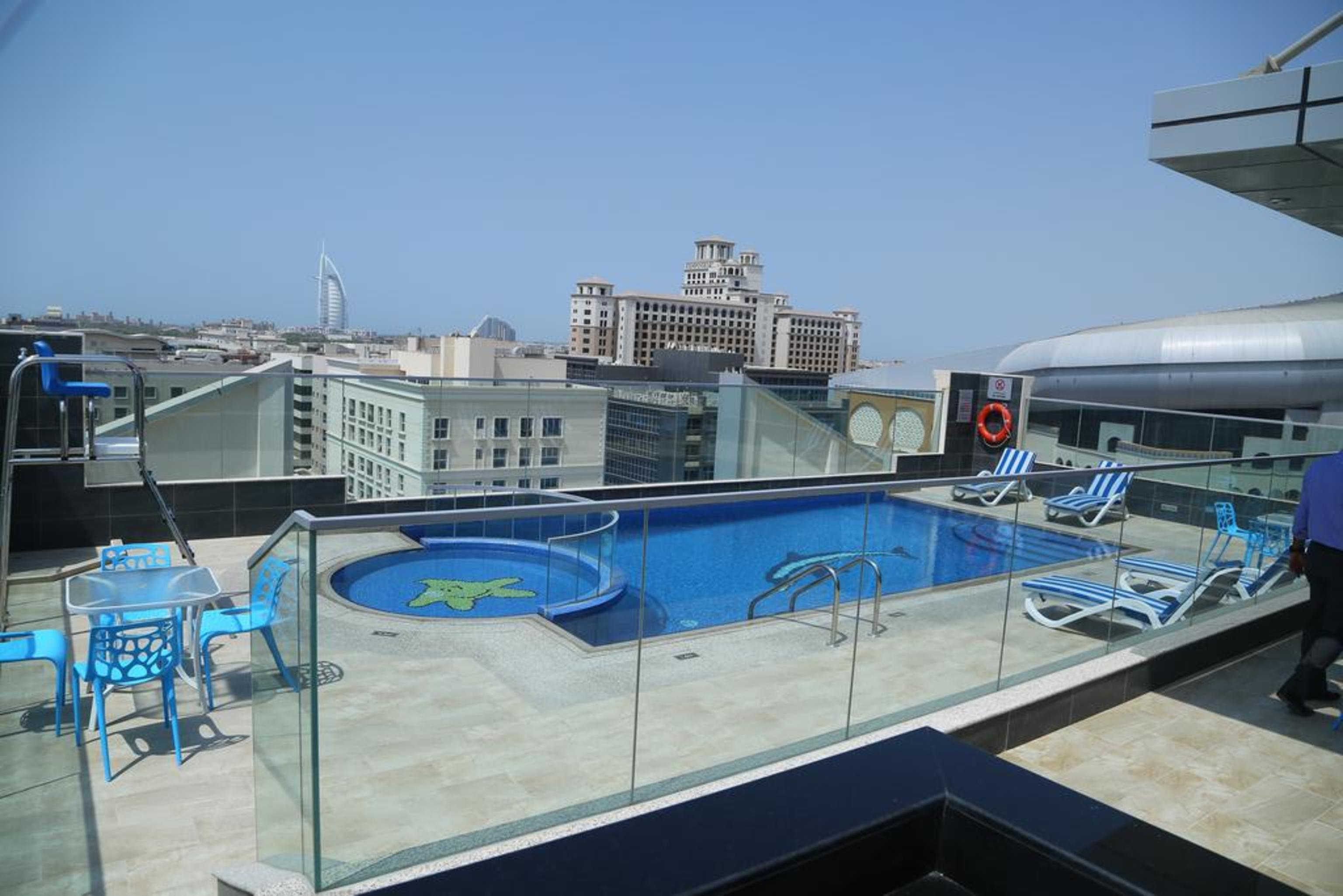 Tulip Al Barsha Hotel Apartment Dubai Exterior foto