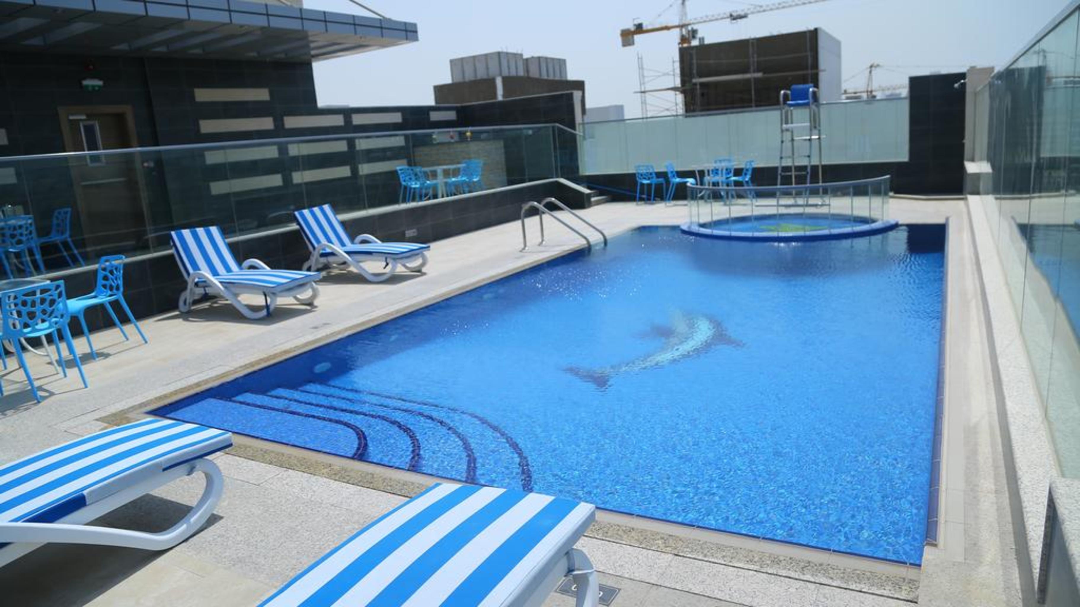 Tulip Al Barsha Hotel Apartment Dubai Exterior foto